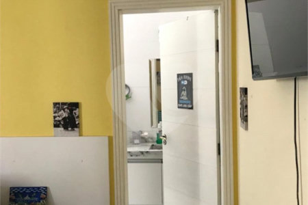 Casa à venda com 4 quartos, sendo 3 suítes, no condomínio Serra da Estrela, Atibaia - SP
