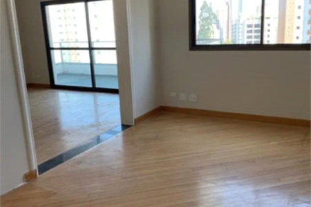 Apartamento à venda com 3 suítes em Vila Suzana, São Paulo, SP