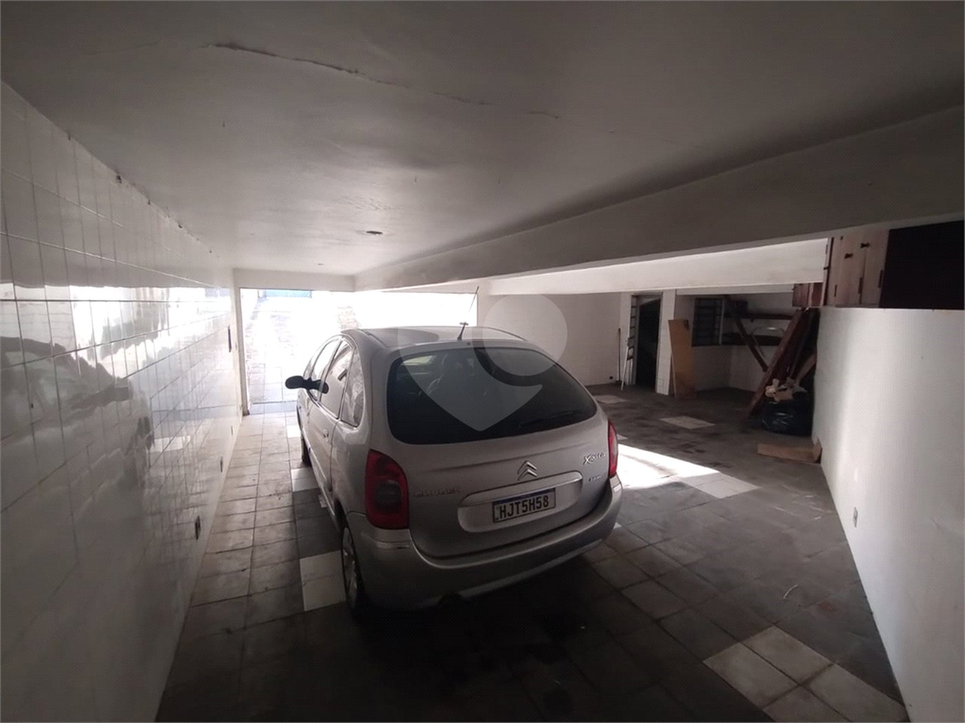 Sobrado à venda com 7 quartos, sendo 6 suítes, em Aclimação, São Paulo, SP