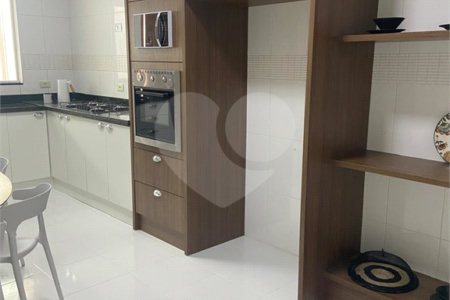 Sobrado à venda com 3 quartos, sendo 1 suíte,  em Vila Pires, Santo André, SP
