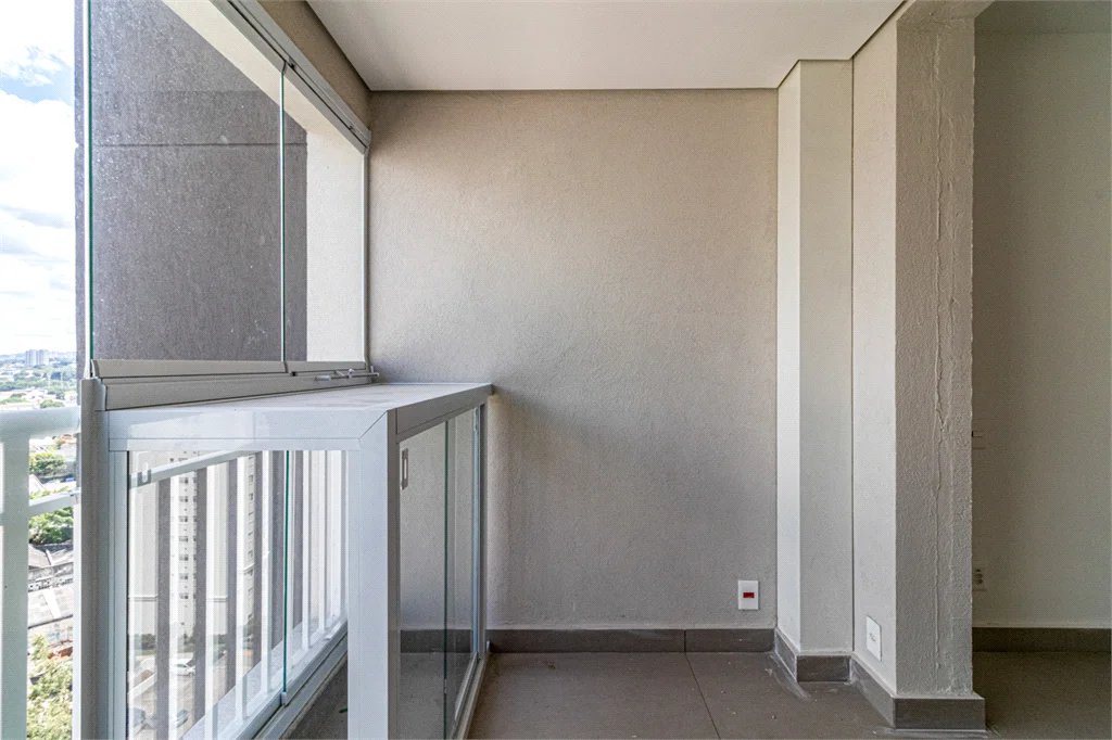 Apartamento à venda com 3 quartos, sendo 1 suíte, em Vila Anastácio, São Paulo, SP