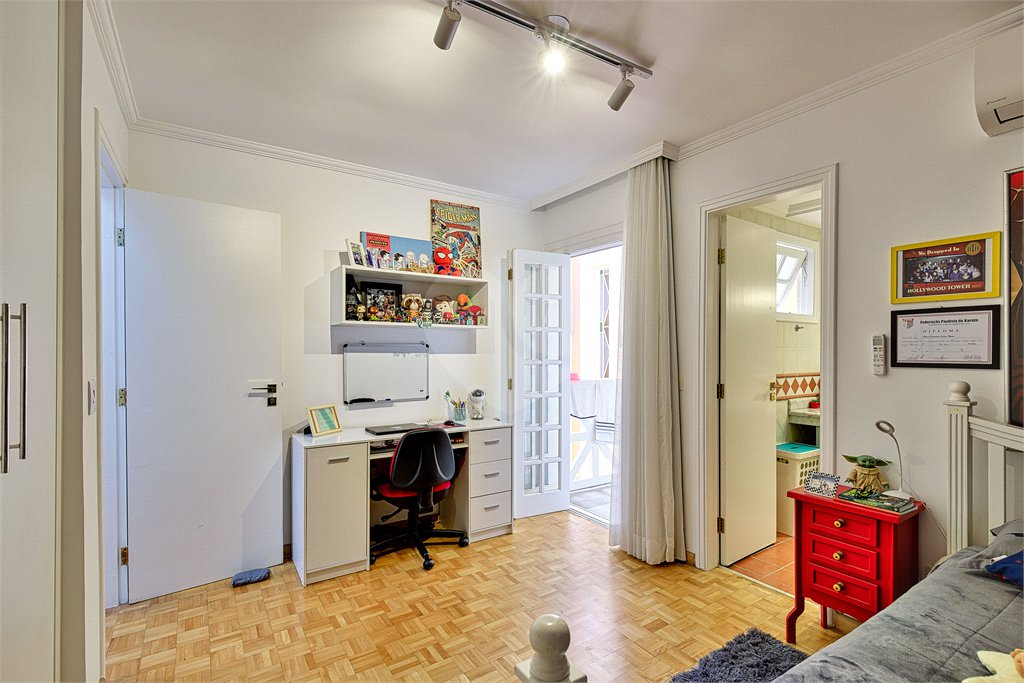 Casa à venda com 4 suítes no condomínio Conjunto Residencial São Benedito, São Paulo - SP