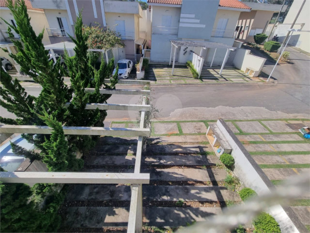 Sobrado à venda com 3 quartos, sendo 1 suíte,  em Jardim Belizário, Cotia, SP