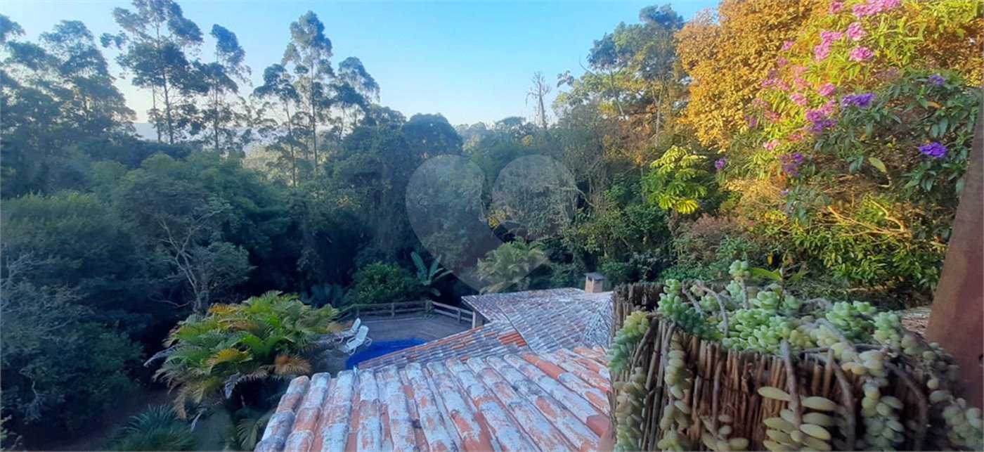 Casa à venda ou para alugar com 4 quartos, sendo 2 suítes, em Serra da Cantareira, Mairiporã, SP