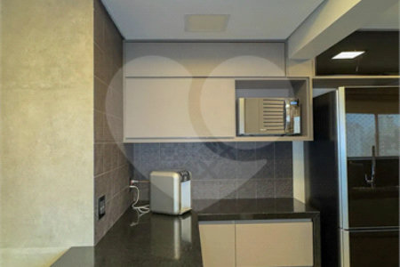 Apartamento à venda com 3 quartos, sendo 1 suíte, em Chácara Santo Antônio, São Paulo, SP