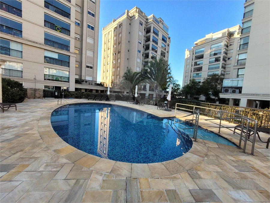 Apartamento para alugar com 4 quartos, sendo 3 suítes, em Lapa, São Paulo, SP