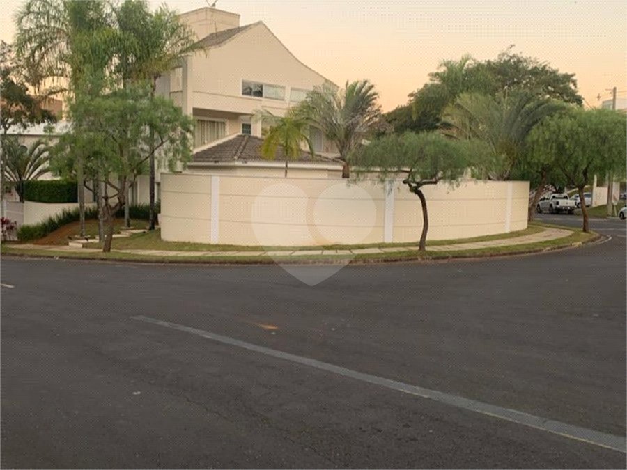Casa à venda com 3 suítes no condomínio Residencial Villa dos Inglezes, Sorocaba - SP