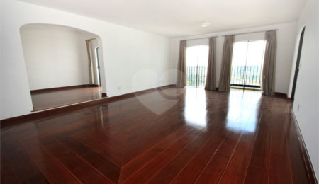 Apartamento à venda com 4 suítes em Jardim Marajoara, São Paulo, SP