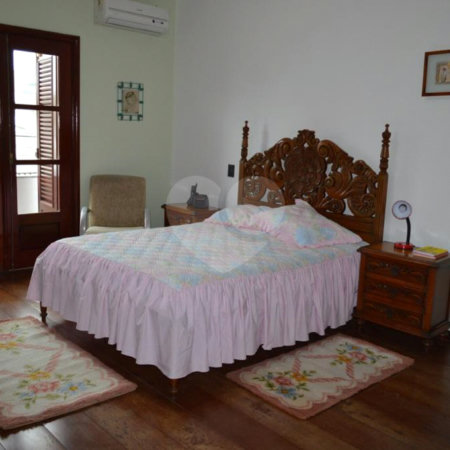Casa à venda com 4 quartos, sendo 2 suítes, em Vila Mogilar, Mogi das Cruzes, SP