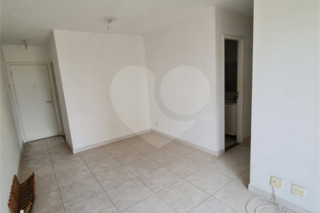Apartamento à venda com 65m² -Cambuci