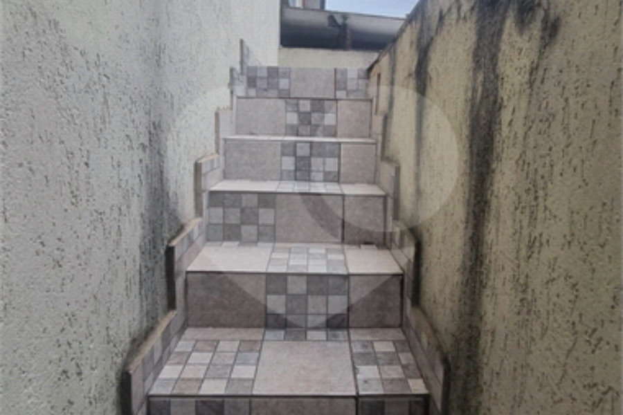 Sobrado à venda com 3 quartos em Vila Gustavo, São Paulo, SP