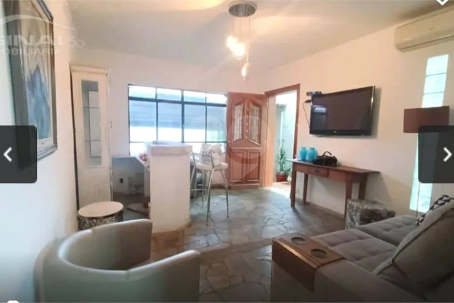 Casa à venda com 2 quartos, sendo 1 suíte,  em Barra Funda, São Paulo, SP