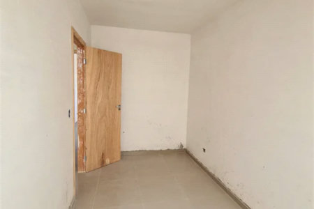 Sobrado à venda com 3 quartos, sendo 1 suíte, em Vila Gomes, São Paulo, SP