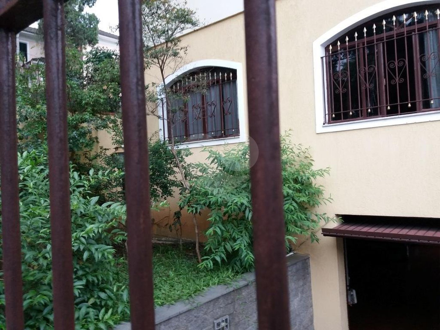 Sobrado à venda com 4 quartos, sendo 2 suítes, em Tremembé, São Paulo, SP