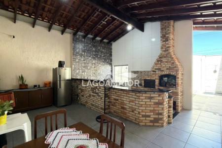 Casa à venda com 3 suítes em Jardim dos Ipes, Três Lagoas, MS