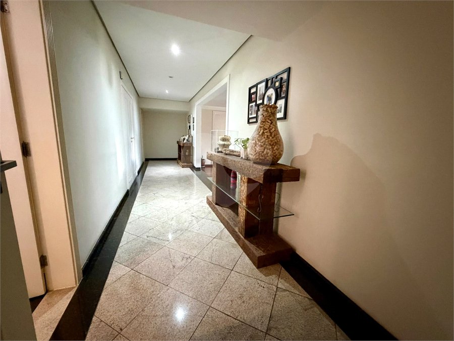 Apartamento à venda com 4 suítes em Jardim Marajoara, São Paulo, SP