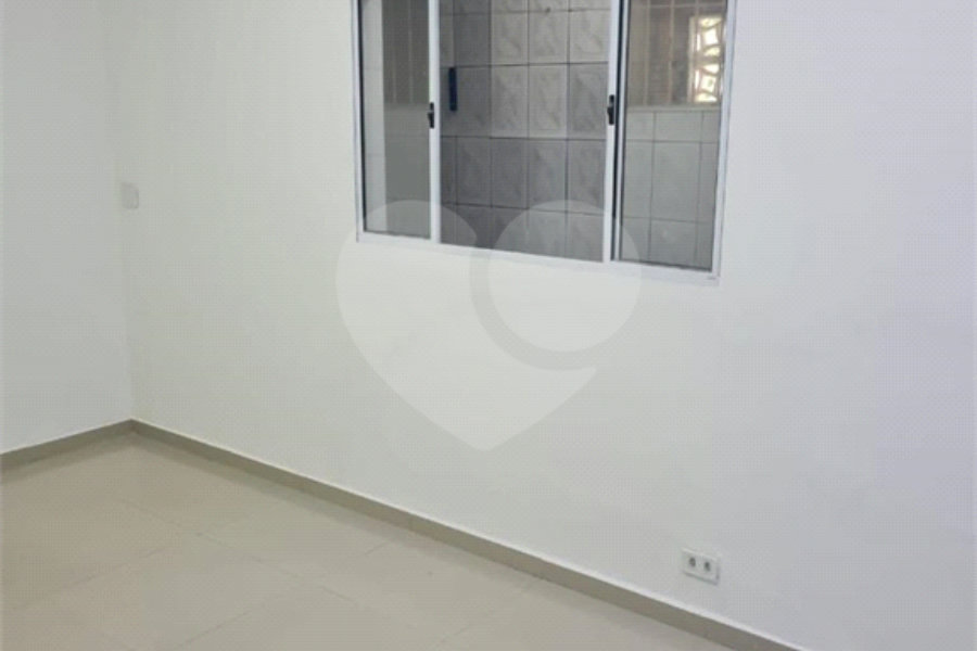 Casa à venda com 5 quartos, sendo 2 suítes, em Parque Novo Mundo, São Paulo, SP