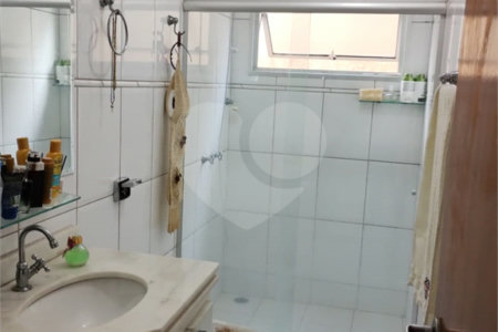 Sobrado à venda com 3 quartos, sendo 1 suíte,  em Vila Oliveira, Mogi das Cruzes, SP