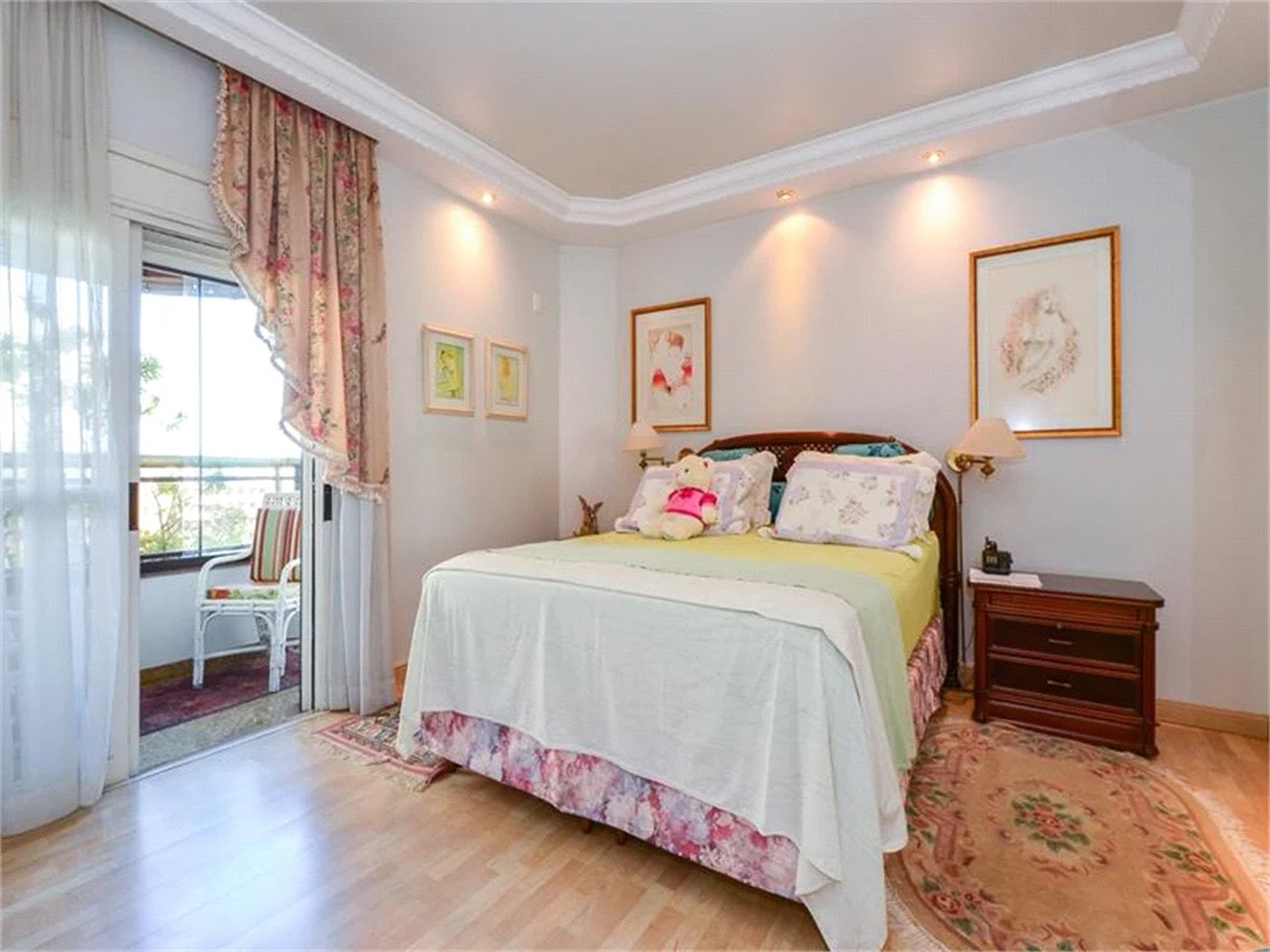 Apartamento à venda com 3 suítes em Vila Suzana, São Paulo, SP