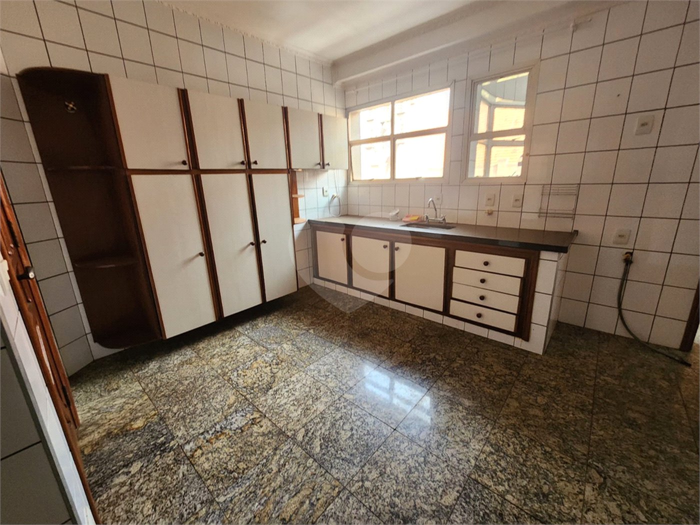 Apartamento à venda com 4 quartos, sendo 2 suítes, no Centro, Araraquara, SP