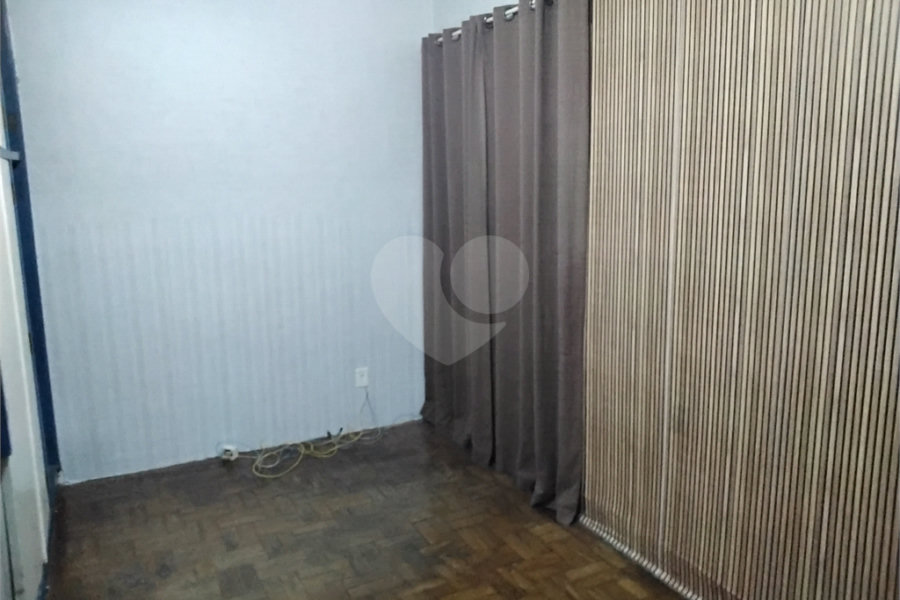 Sobrado à venda com 3 quartos em Bom Retiro, São Paulo, SP