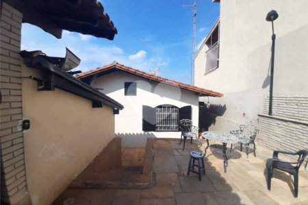 Casa Térrea à venda com 3 quartos, sendo 1 suíte, no Centro, Vinhedo, SP