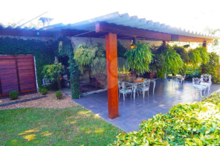 Casa Térrea à venda com 3 quartos, sendo 1 suíte,  em Chácara Monte Alegre, São Paulo, SP