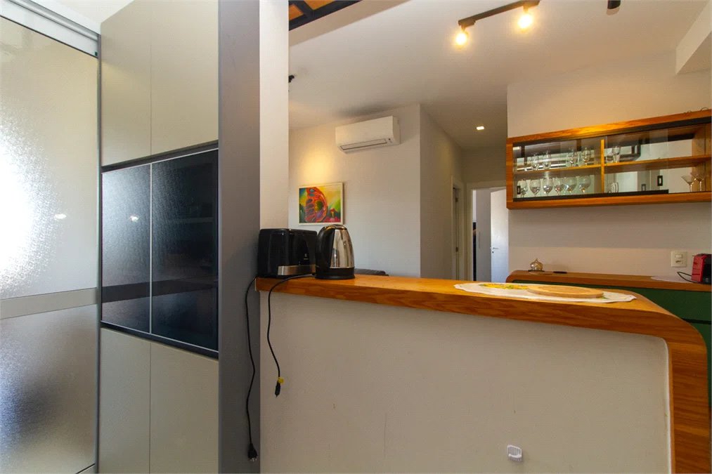 Apartamento para alugar com 2 quartos, sendo 1 suíte, em Pinheiros, São Paulo, SP