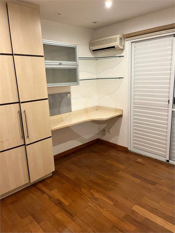 Apartamento para alugar com 3 suítes em Alphaville Centro Industrial e Empresarial/alphaville., Barueri, SP