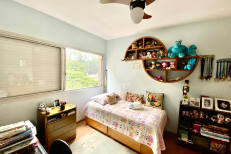 Apartamento à venda com 4 quartos, sendo 2 suítes, em Pinheiros, São Paulo, SP