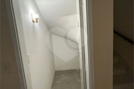 Sobrado em São Paulo com 140m², 4 dormitórios e 2 vagas de garagem