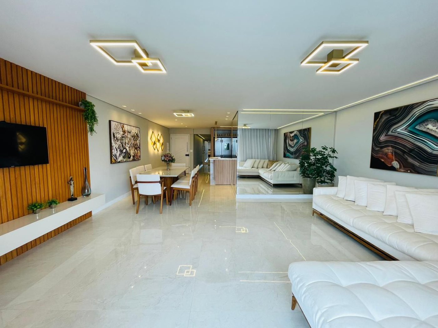 Apartamento com 3 dormitórios à venda, 127 m² por R$ 2.550.000,00 - Gonzaga - Santos/SP