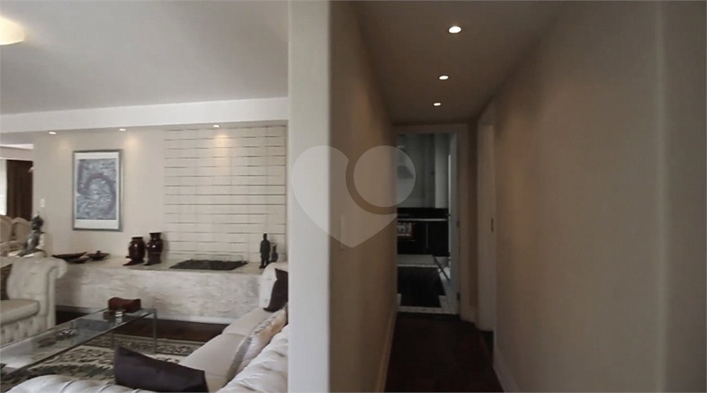 Apartamento à venda com 3 quartos, sendo 1 suíte, em Higienópolis, São Paulo, SP