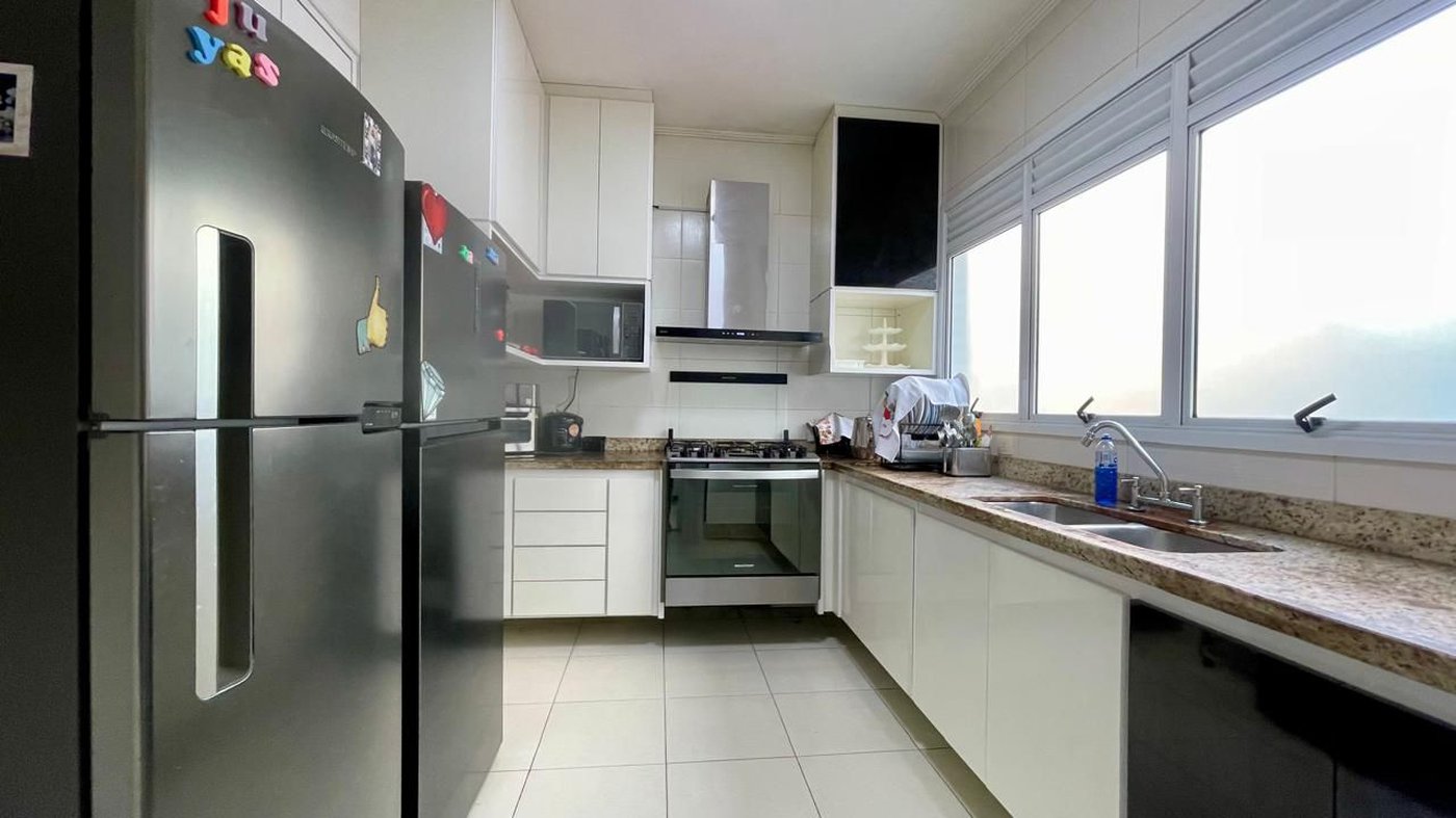 Apartamento com 4 dormitórios à venda, 217 m² por R$ 2.700.000,00 - Gonzaga - Santos/SP