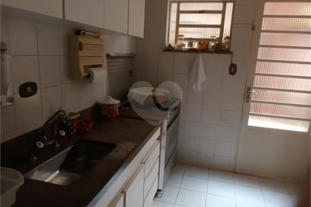 Sobrado à venda com 3 quartos em Cambuci, São Paulo, SP