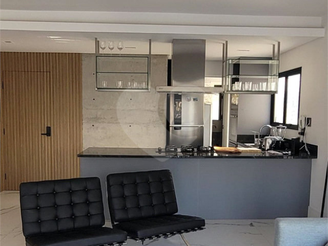 Apartamento à venda ou para alugar com 2 suítes em Pinheiros, São Paulo, SP