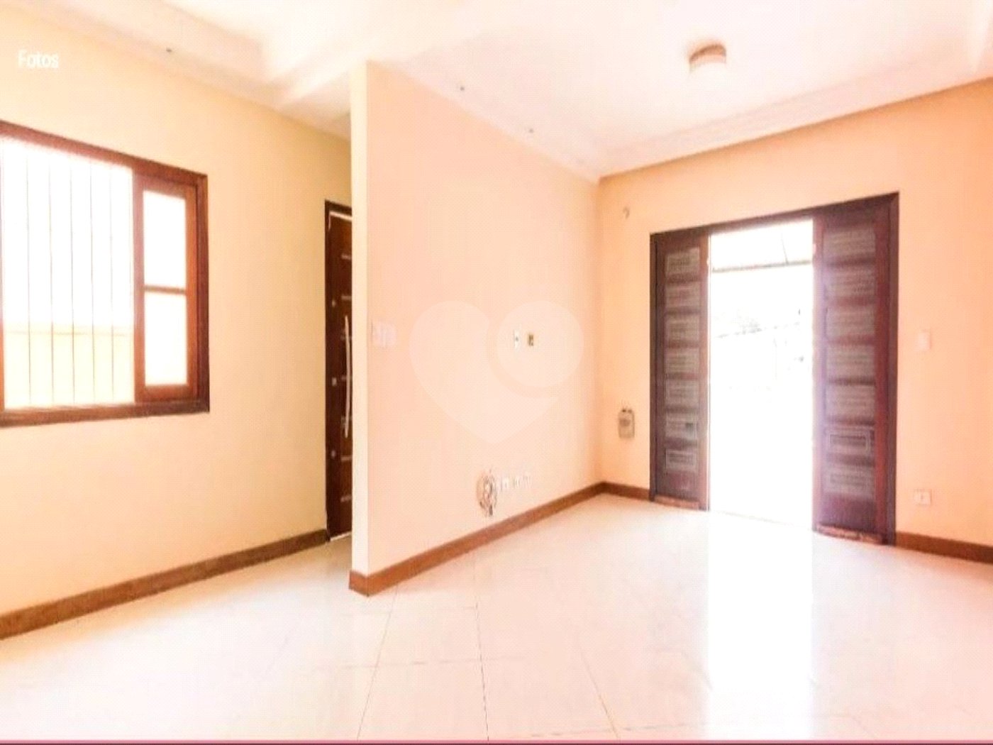 Casa com 203m² , 4 dormitórios , sendo 3 suítes , 2 vagas , à venda na Vila Formosa.