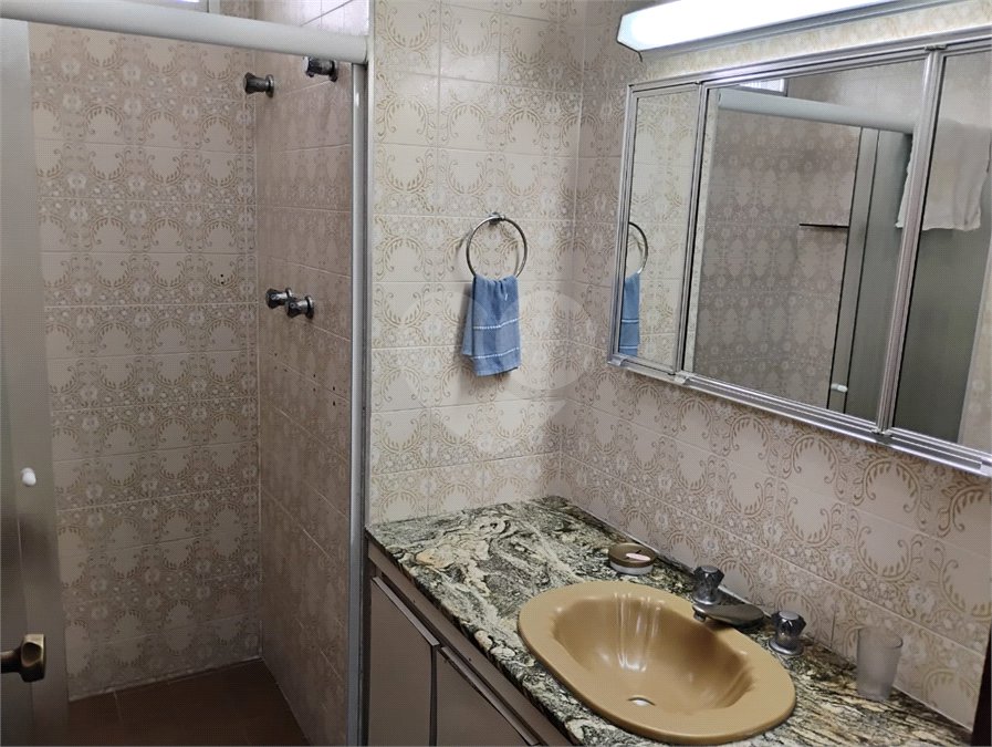 Espaçosa casa à venda na Vila Mascote
