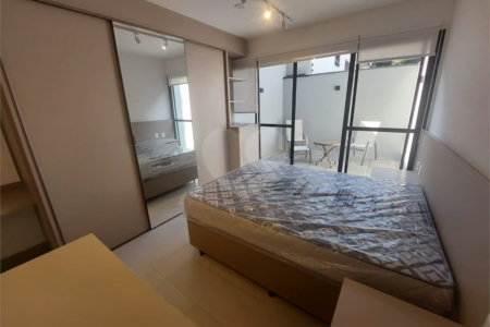 Studio em Campo Belo com 40m²