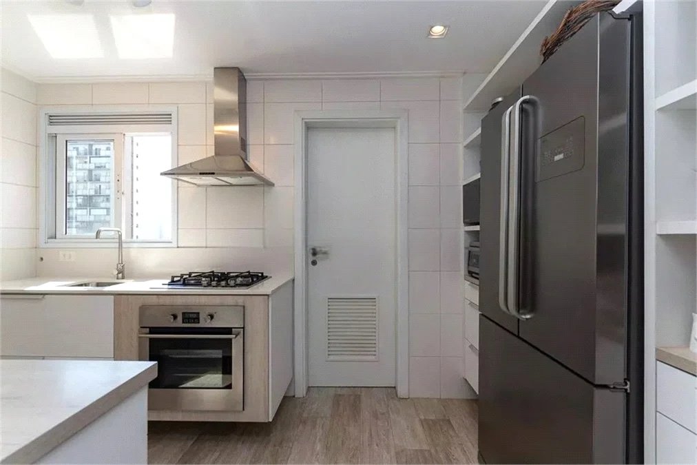 Apartamento à venda com 3 quartos, sendo 2 suítes, em Água Branca, São Paulo, SP