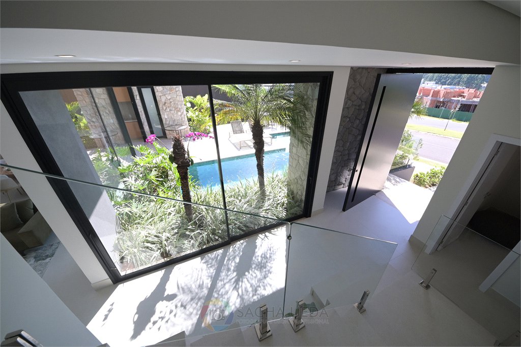 Casa à venda com 4 suítes no condomínio Villa dos Pinheiros, Indaiatuba - SP