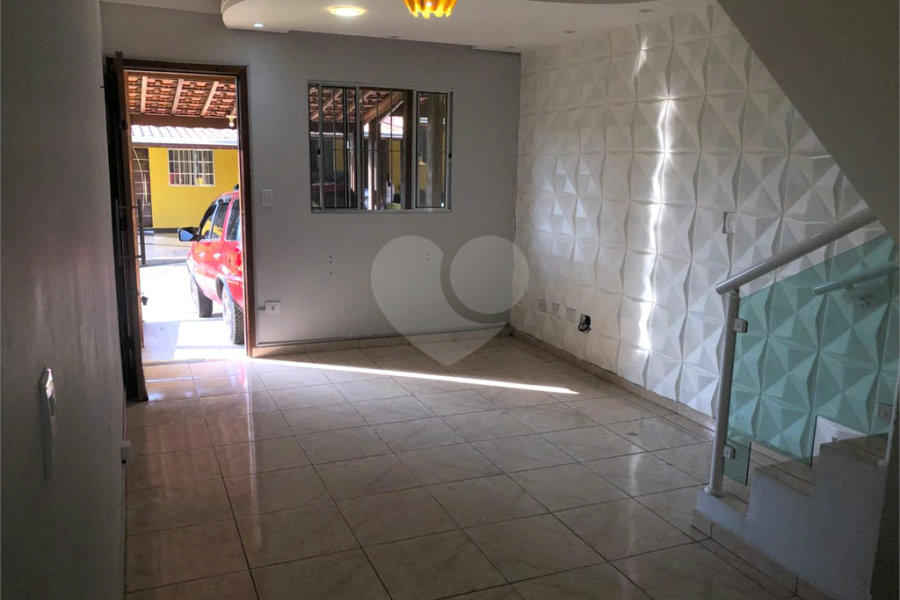 Casa à venda com 2 quartos no condomínio Residencial Armênia, Ferraz de Vasconcelos - SP