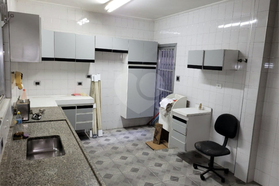 Sobrado à venda com 4 quartos em Santana, São Paulo, SP