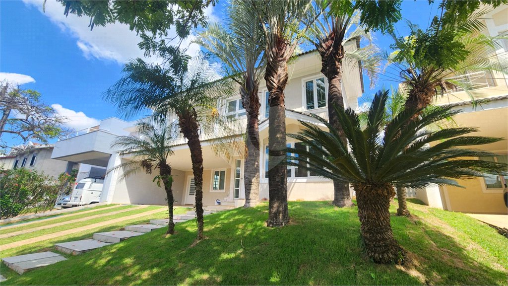 Casa à venda ou para alugar com 3 suítes no condomínio Villagio Capriccio, Louveira - SP
