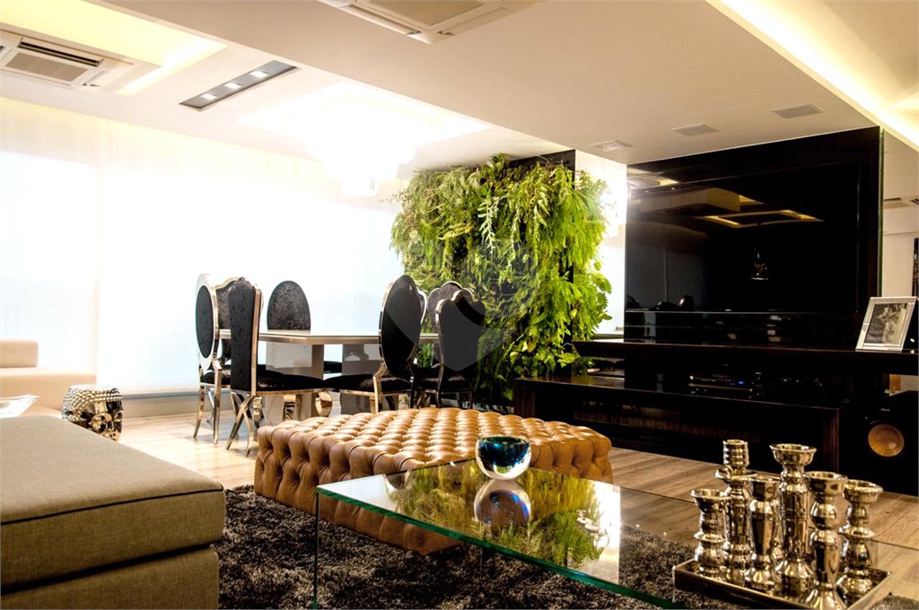 Apartamento à venda com 2 suítes em Santa Teresinha, São Paulo, SP