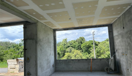 Casa à venda com 3 suítes no condomínio Residencial Jequitiba, Jacareí - SP