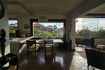 Casa à venda com 4 quartos, sendo 3 suítes, em João Fernandes, Armação dos Búzios, RJ