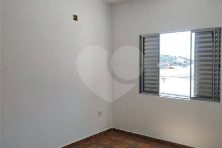 Casa à venda com 3 quartos, sendo 1 suíte,  em Jardim Cintia, Mogi das Cruzes, SP