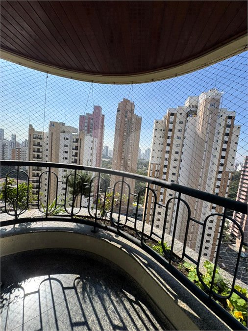 Apartamento à venda com 3 suítes em Jardim Anália Franco, São Paulo, SP