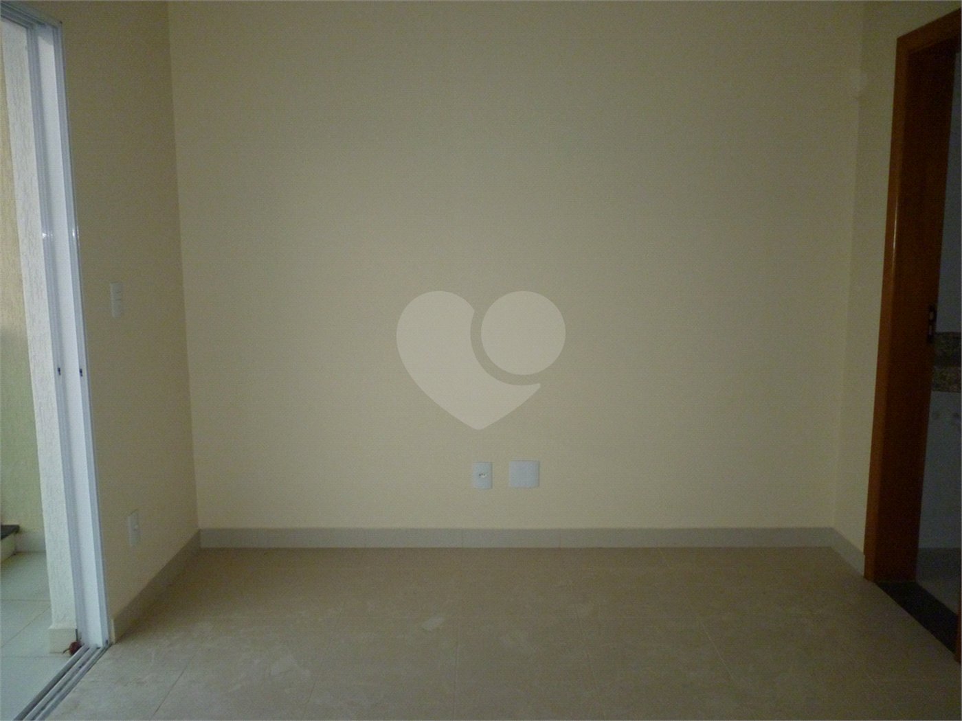 Casa à venda com 3 quartos, sendo 1 suíte,  no condomínio Residencial Vila Primavera (zona Norte), São Paulo - SP